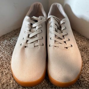 NoBull canvas trainer. White and gum. Size 8.5 men’s